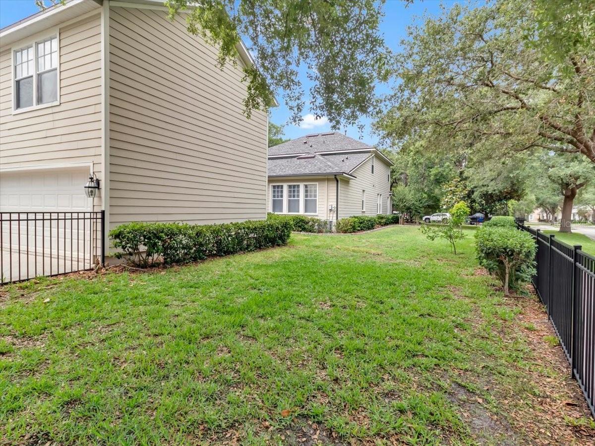 FISHHAWK RANCH TOWNCENTER PHAS - Residential
