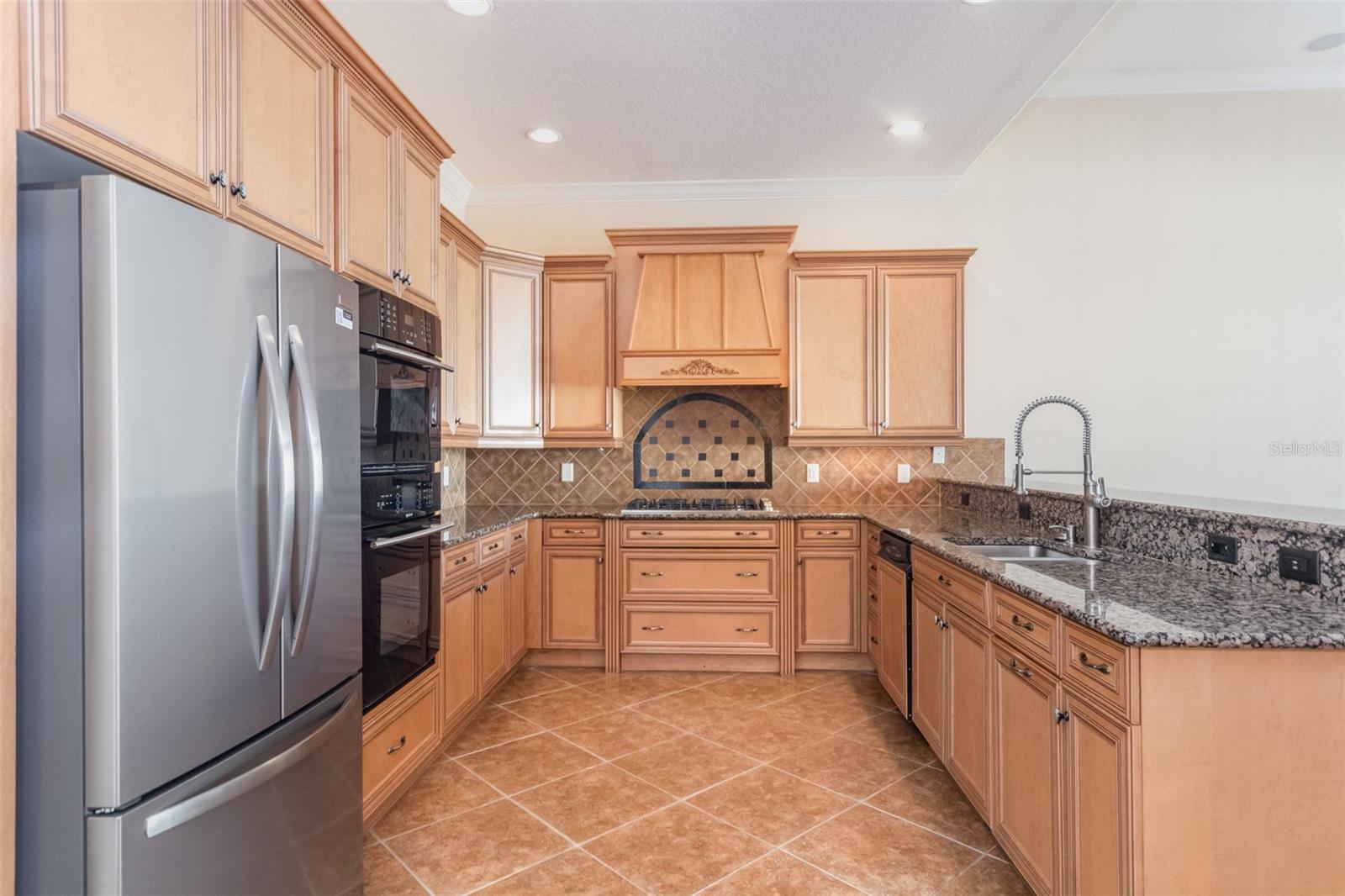 MIRABELLA/VIZCAYA PH 03 - Residential