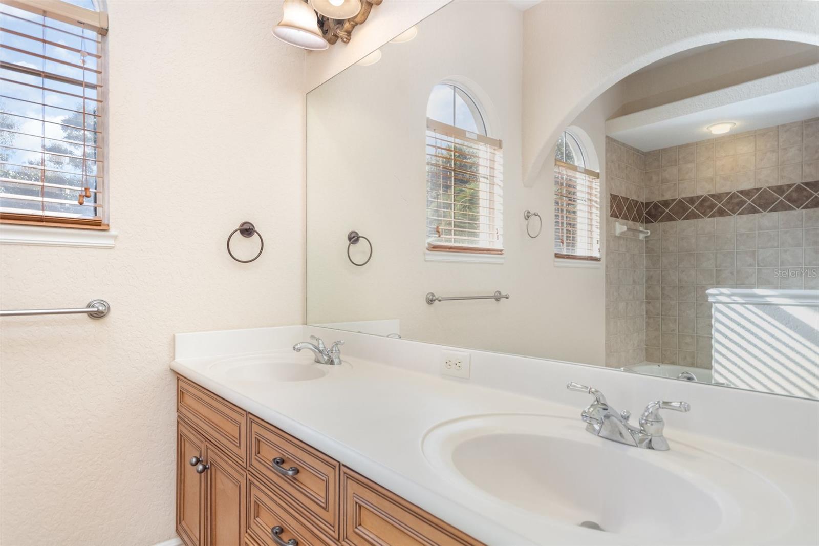 MIRABELLA/VIZCAYA PH 03 - Residential