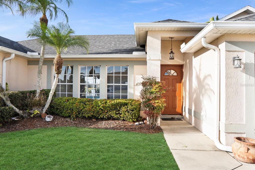 Photo of 2421 Queenswood Circle, Kissimmee, FL 34743 (MLS # S5142308)