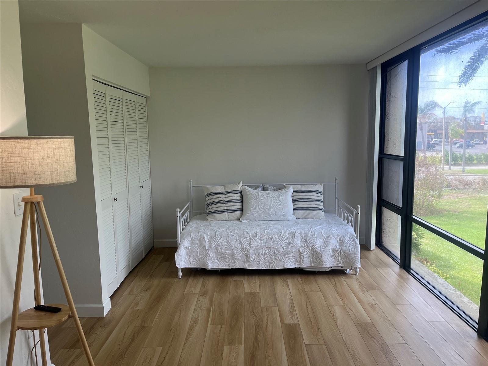 CARDINAL CONDO APTS - Residential Lease