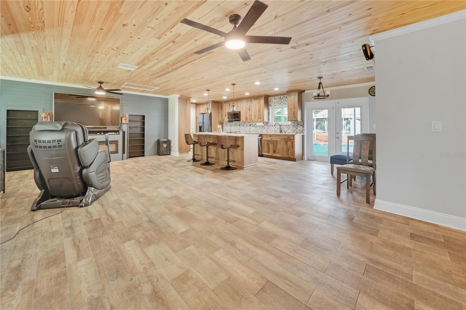 UNPLATTED - Residential