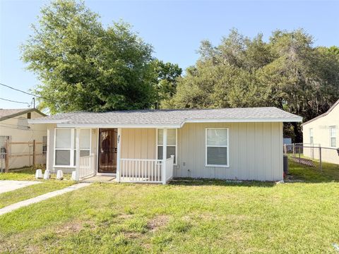 Photo of 407 W Bella Vista Street, Lakeland, FL 33805 (MLS # O6400401)