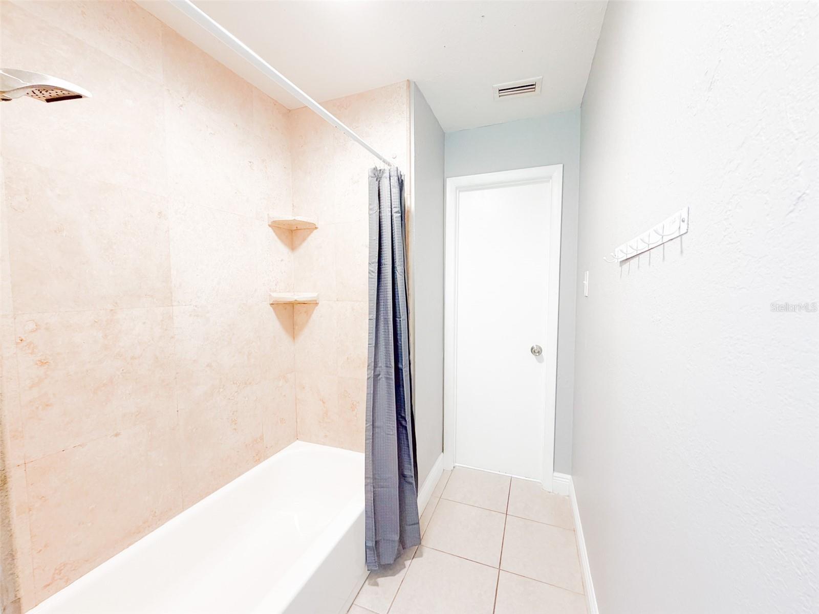 PINEHURST COURT SUB - Residential