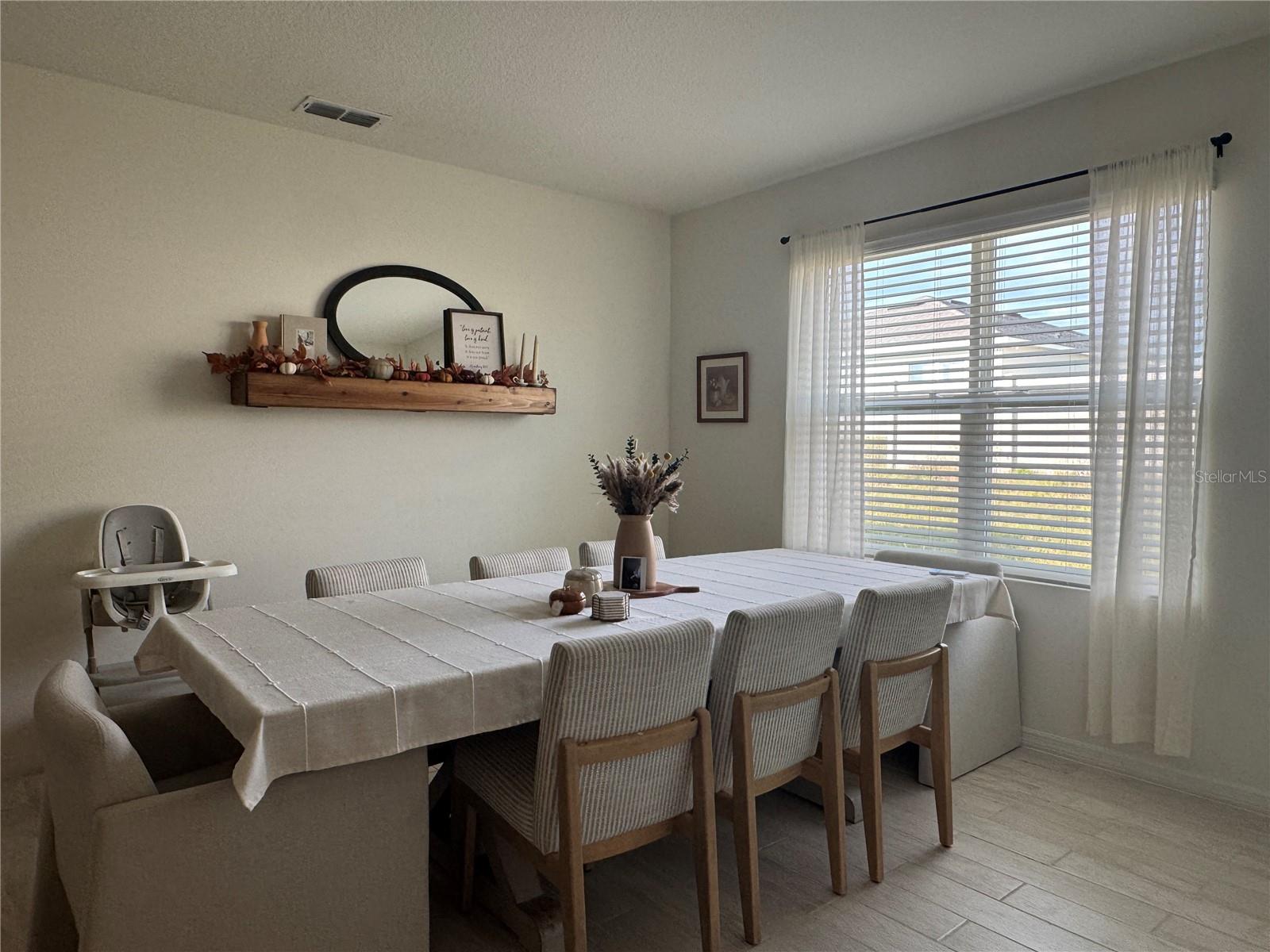 EDEN HILLS - Residential Lease