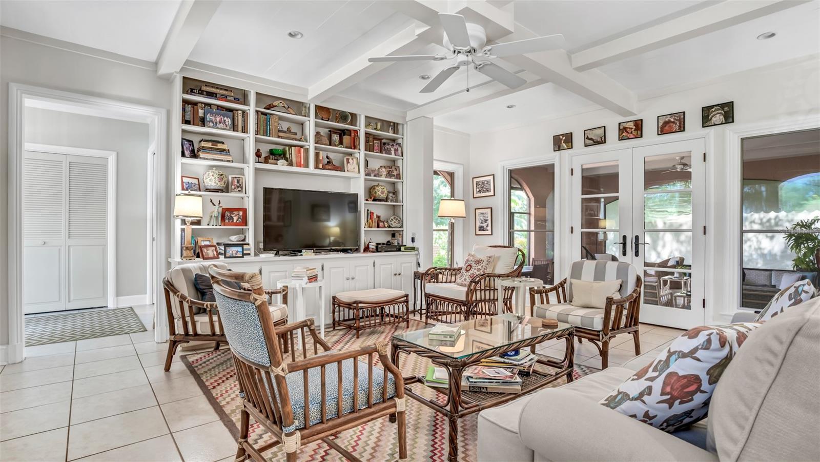 MOUNTAIN LAKE UNREC - Residential