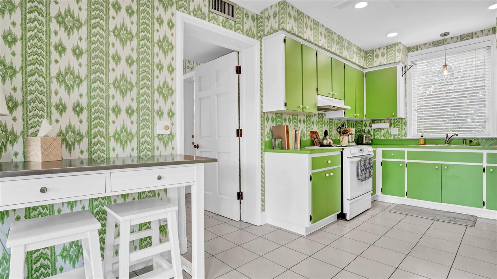 MOUNTAIN LAKE UNREC - Residential