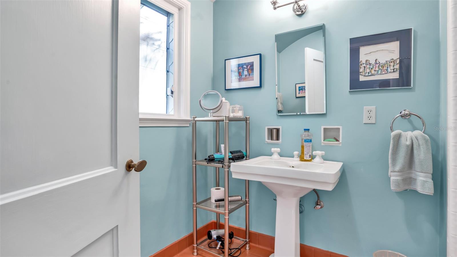 MOUNTAIN LAKE UNREC - Residential