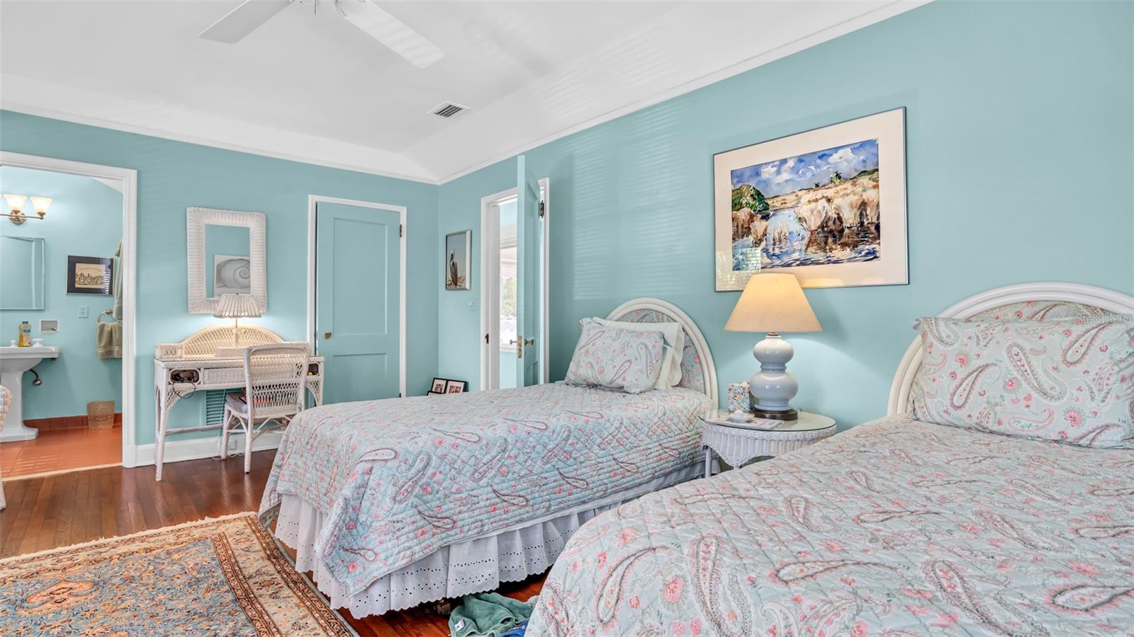 MOUNTAIN LAKE UNREC - Residential