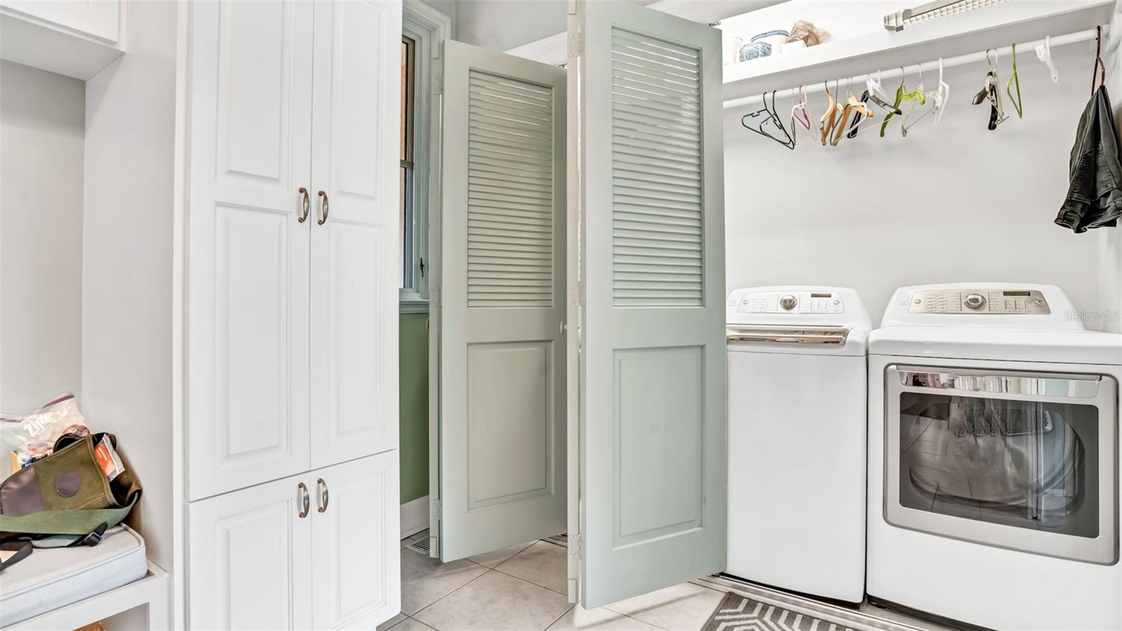 MOUNTAIN LAKE UNREC - Residential