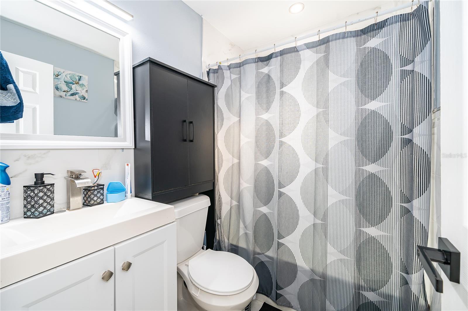 LAKE JEWELL HEIGHTS - Residential