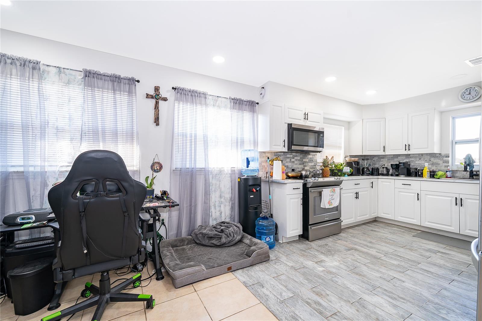 LAKE JEWELL HEIGHTS - Residential