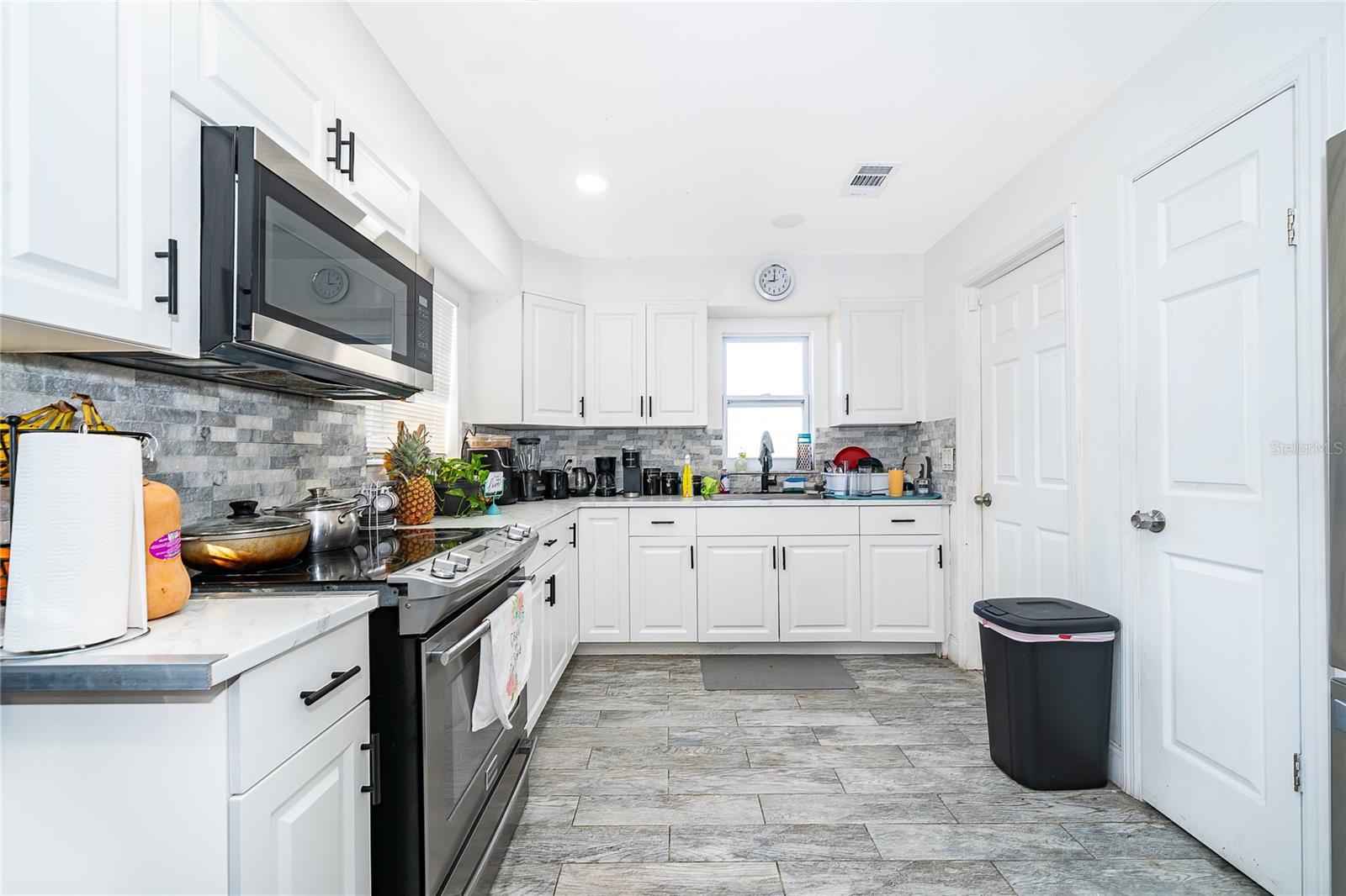 LAKE JEWELL HEIGHTS - Residential