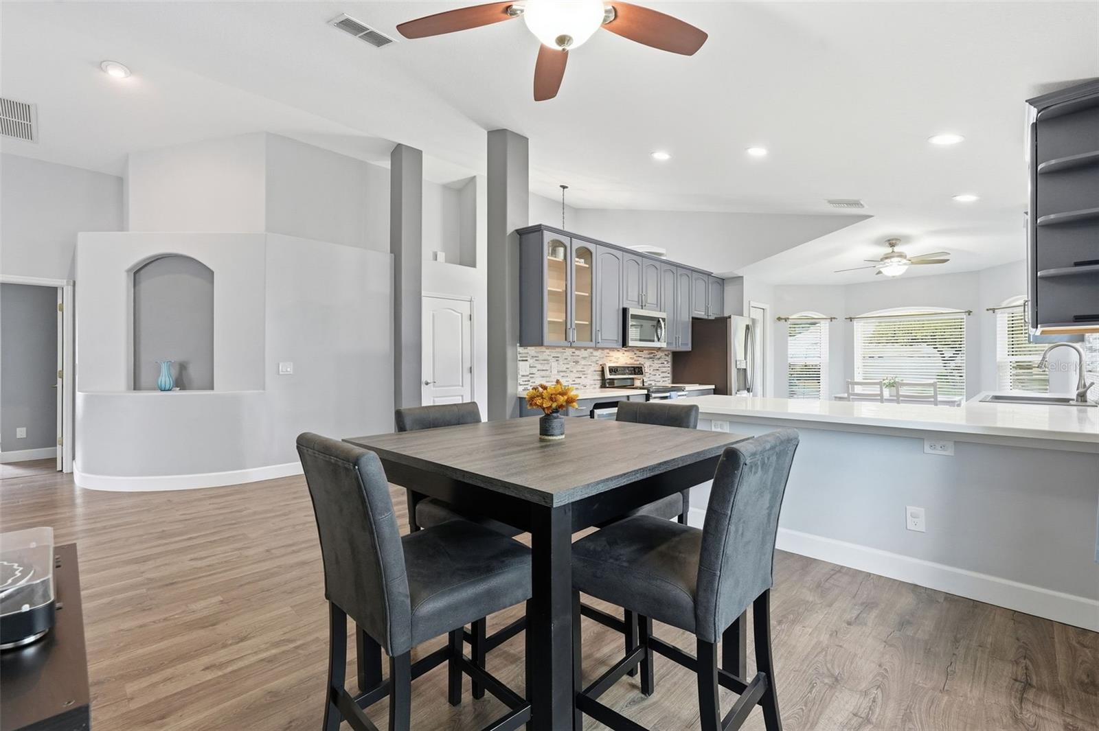 BAY ARBOR - Residential