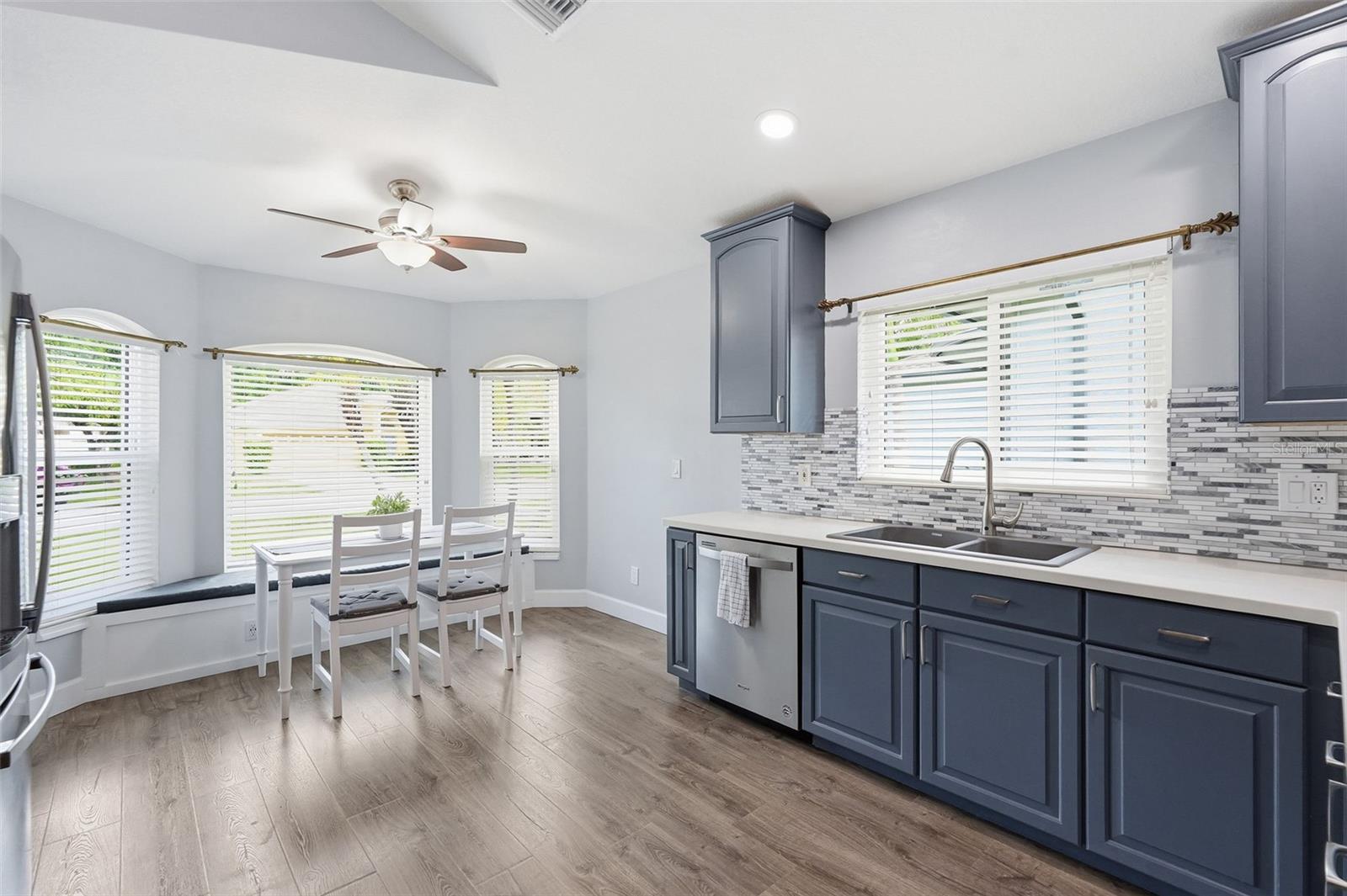 BAY ARBOR - Residential