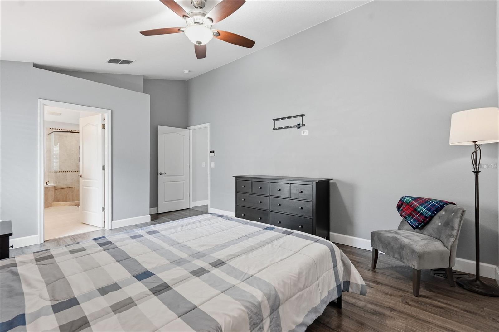 BAY ARBOR - Residential