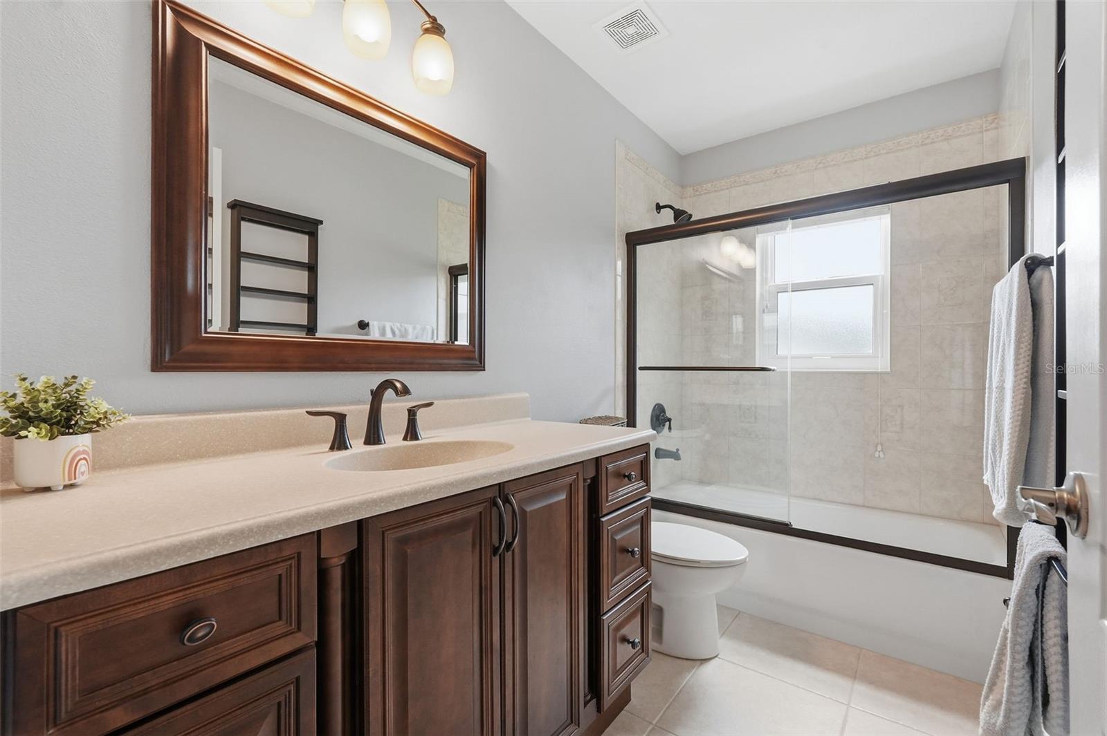 BAY ARBOR - Residential