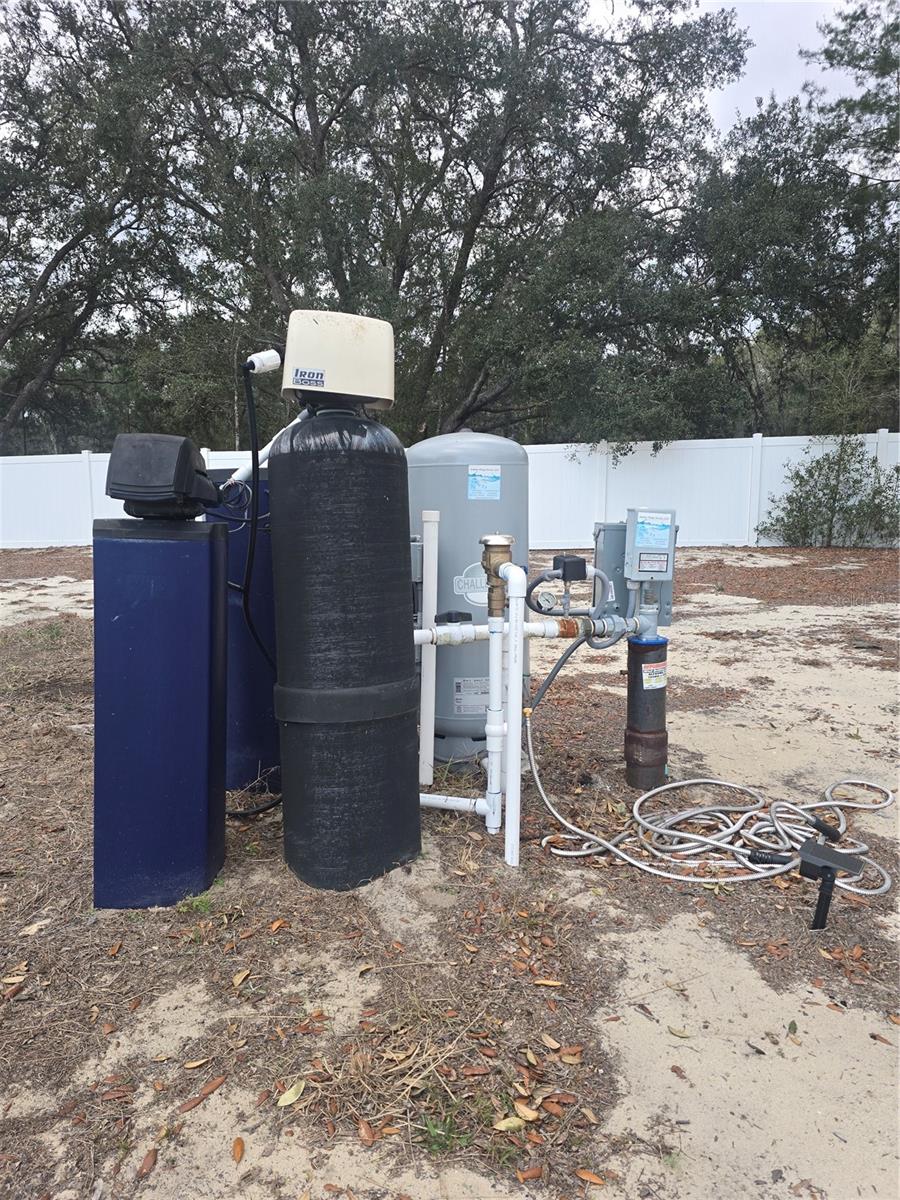 SILVER SPGS SHORES UN #36 - Residential