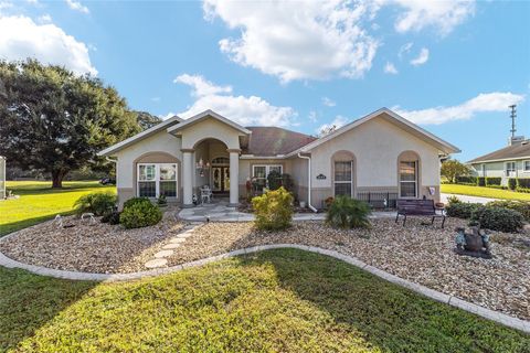 A home in LADY LAKE