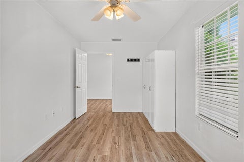 Tiny photo for 615 Juniper Way, Tavares, FL 32778 (MLS # O6424740)