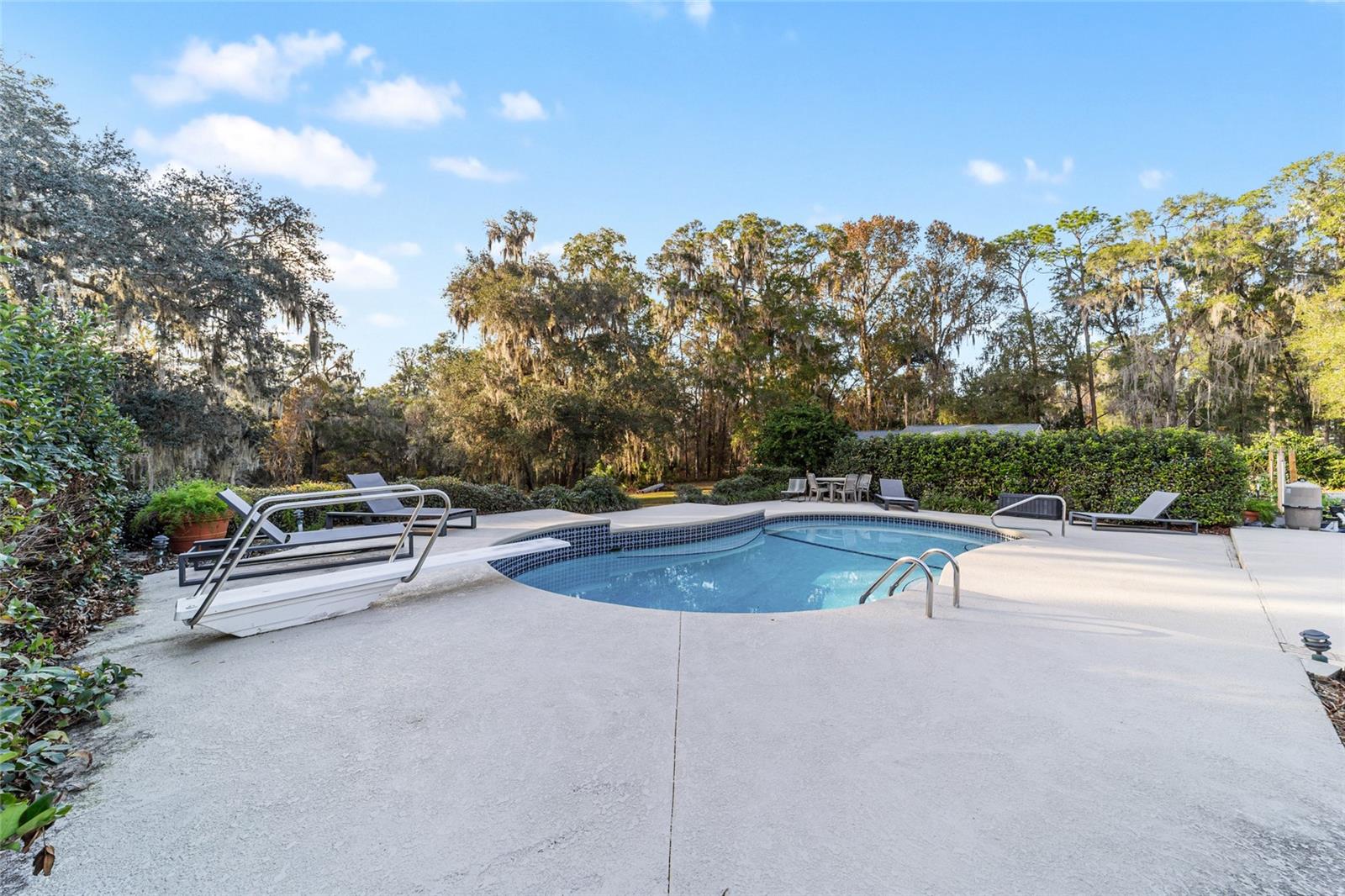 SHADY ROAD RANCHES - Residential