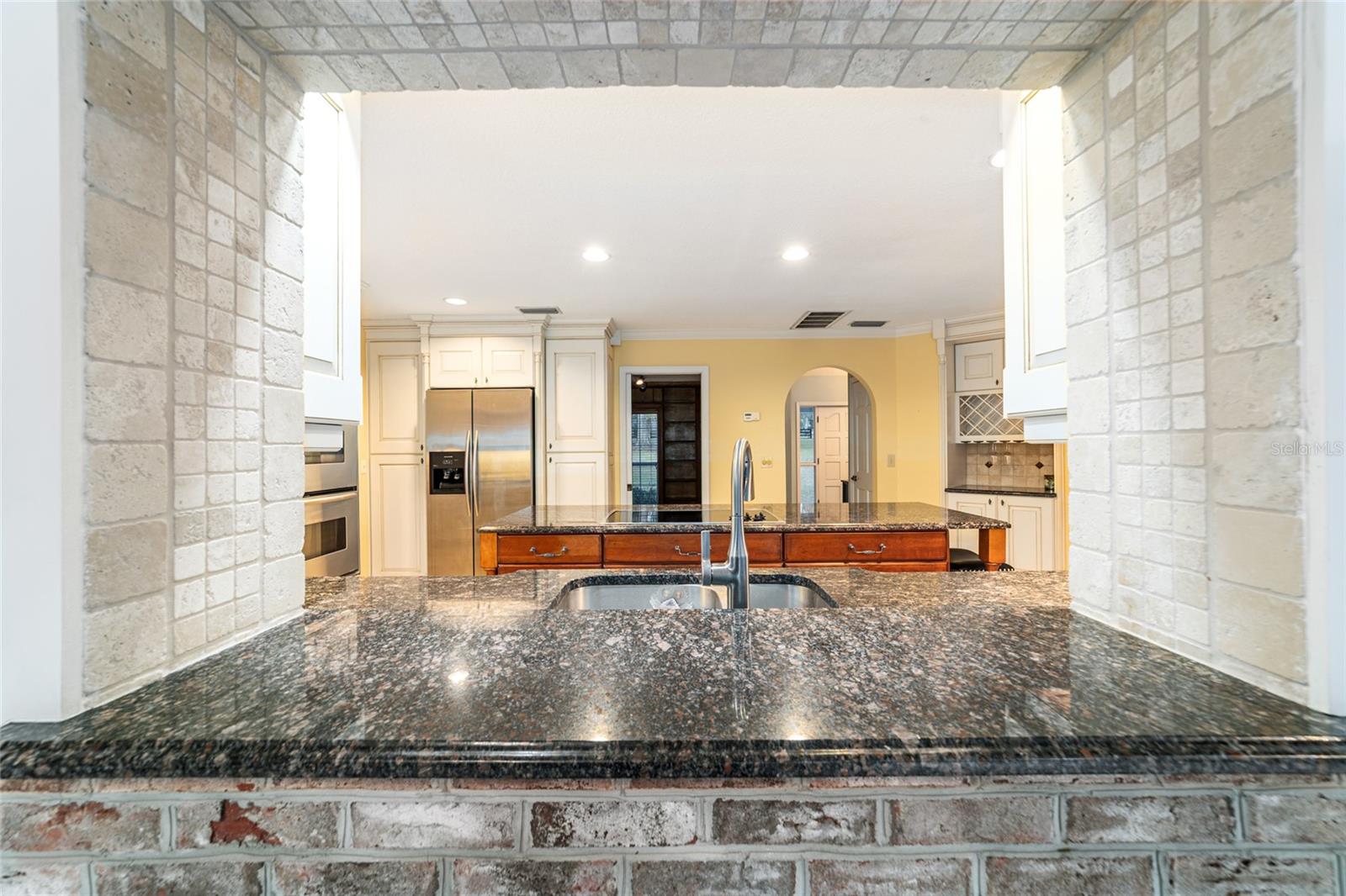 SHADY ROAD RANCHES - Residential