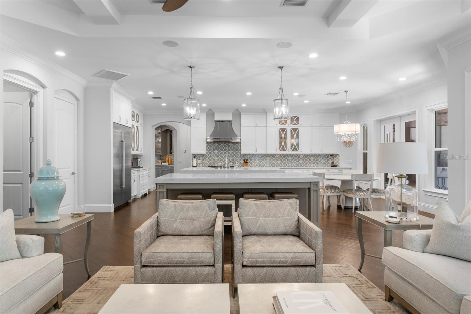 SUNSET PARK - Residential