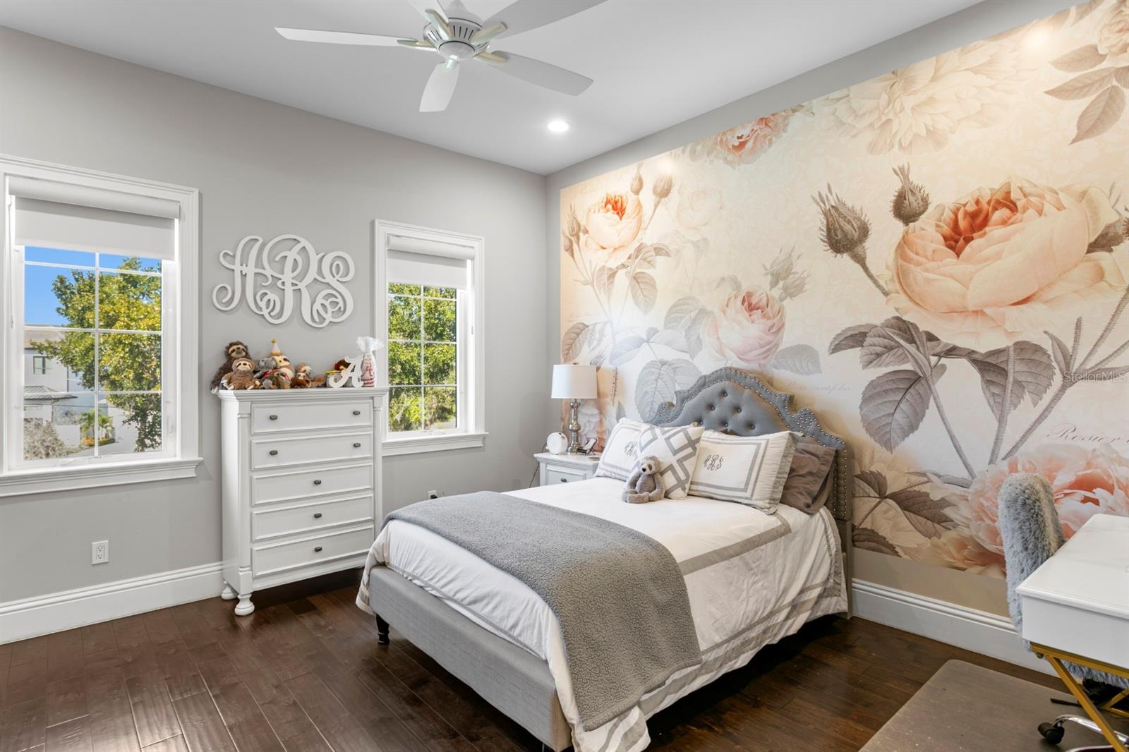 SUNSET PARK - Residential