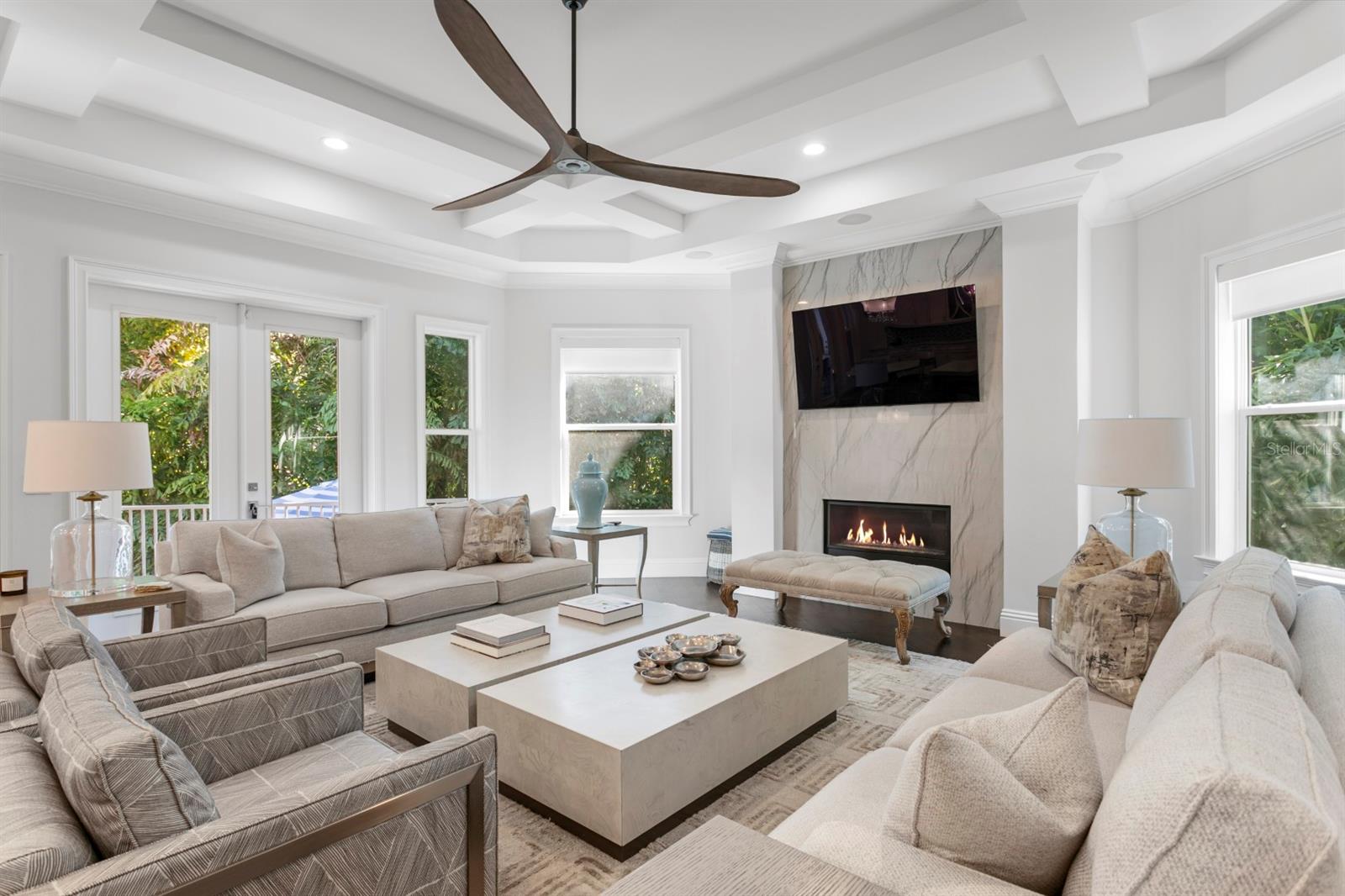 SUNSET PARK - Residential