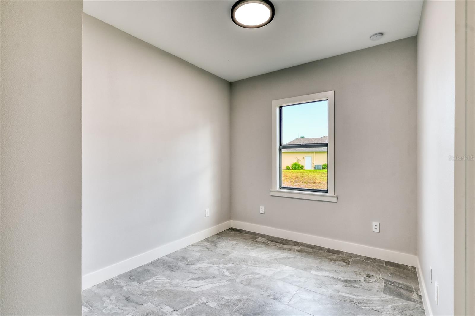 ROTONDA WEST WHITE MARSH - Residential