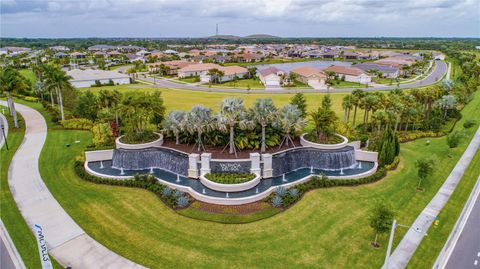 A home in WIMAUMA