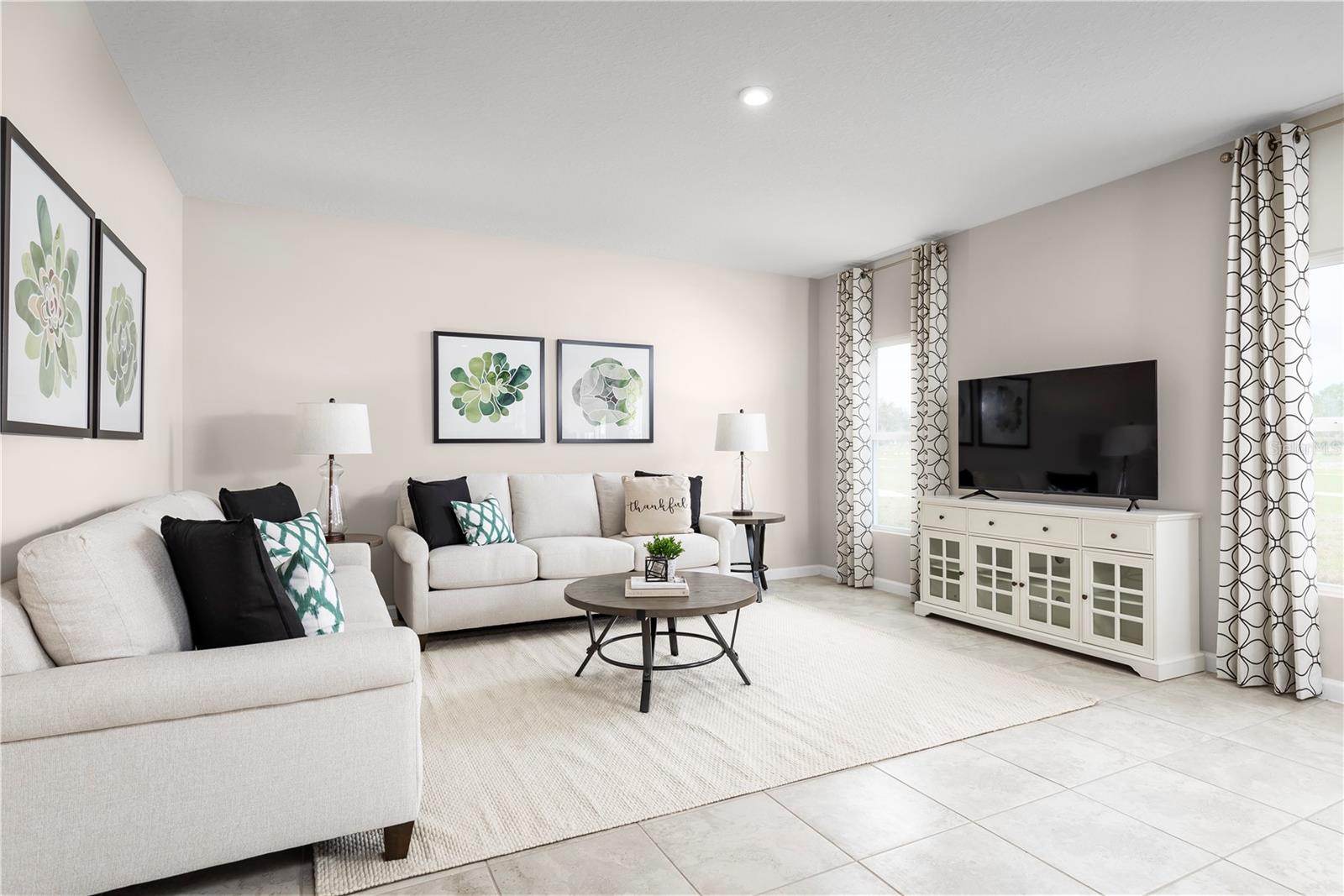 CRYSTAL LAKE PRESERVE - Residential