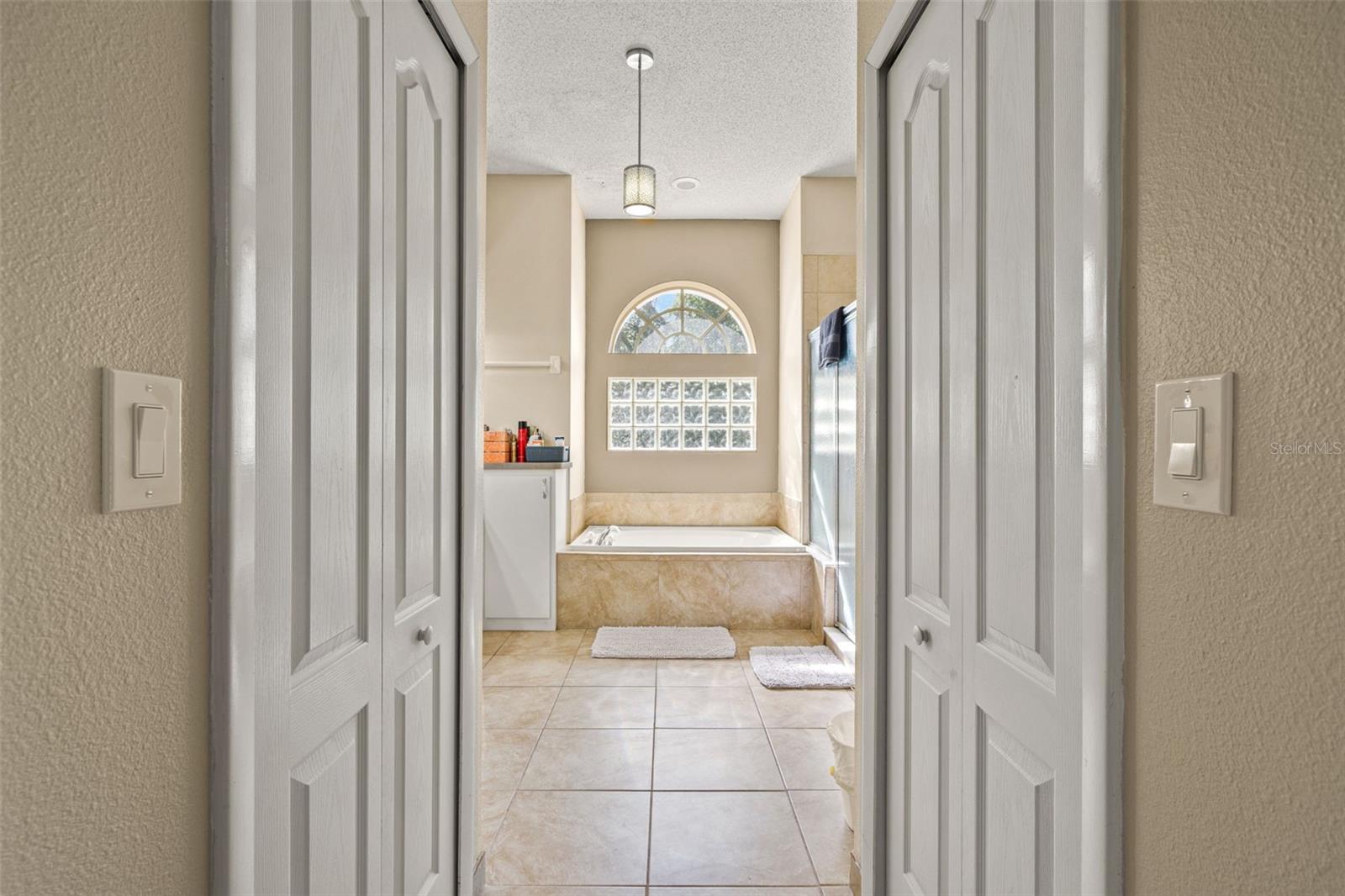 ROYAL HIGHLANDS - Residential