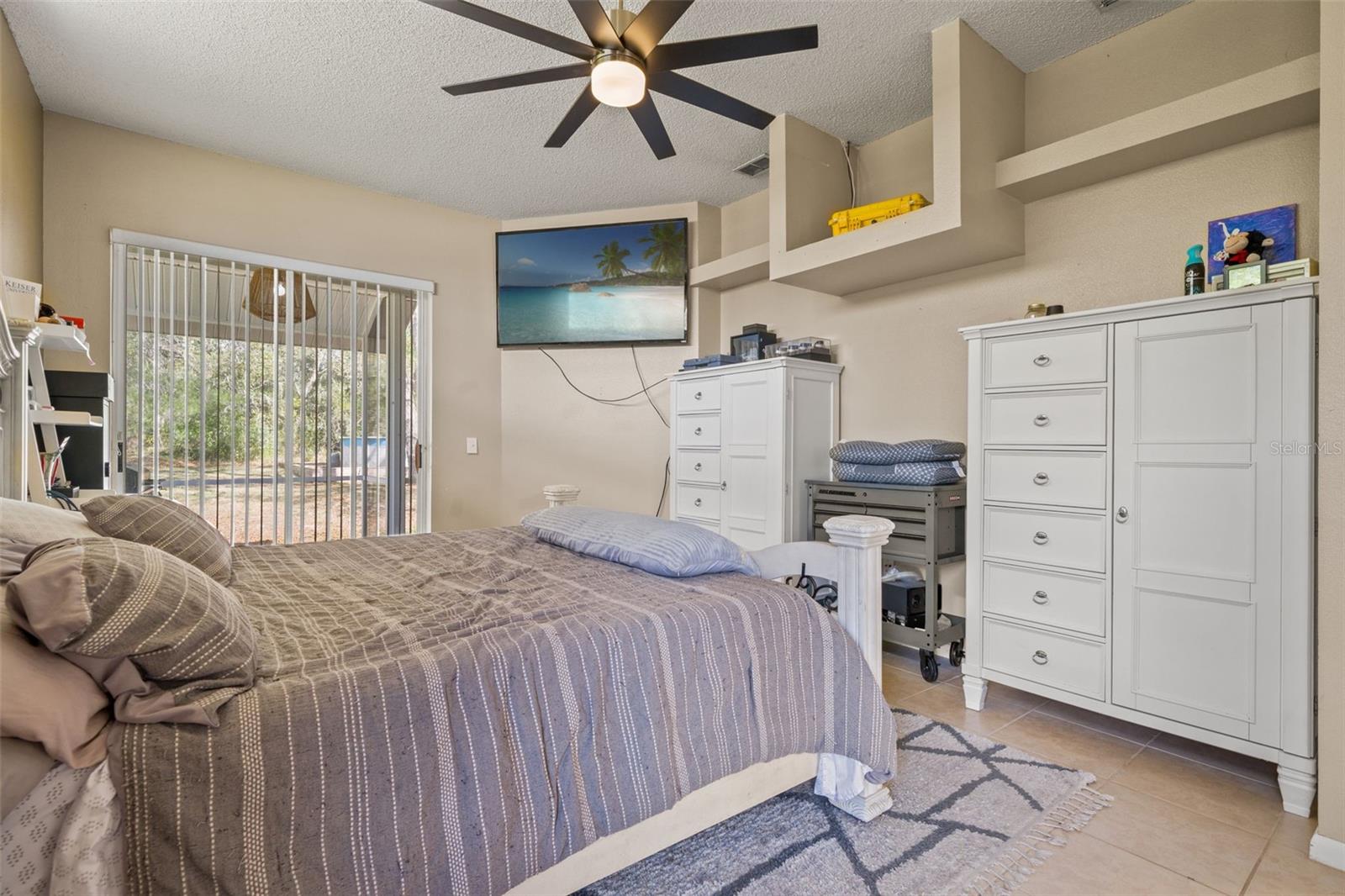 ROYAL HIGHLANDS - Residential