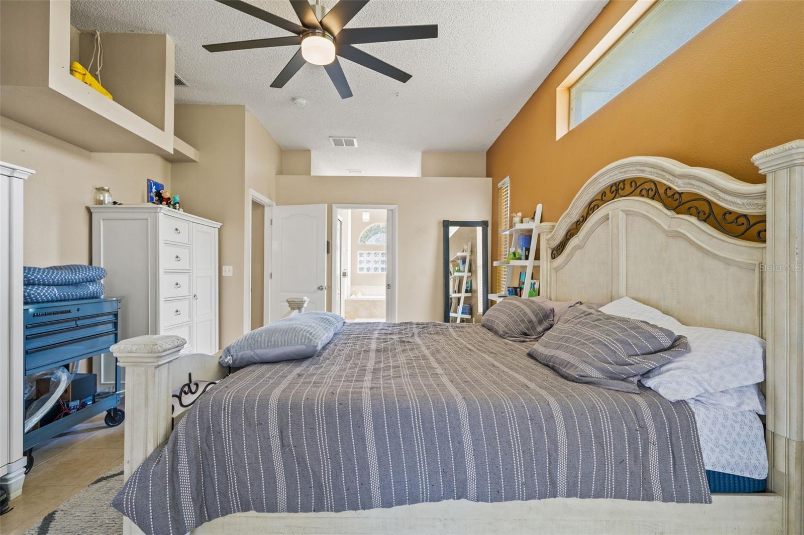 ROYAL HIGHLANDS - Residential