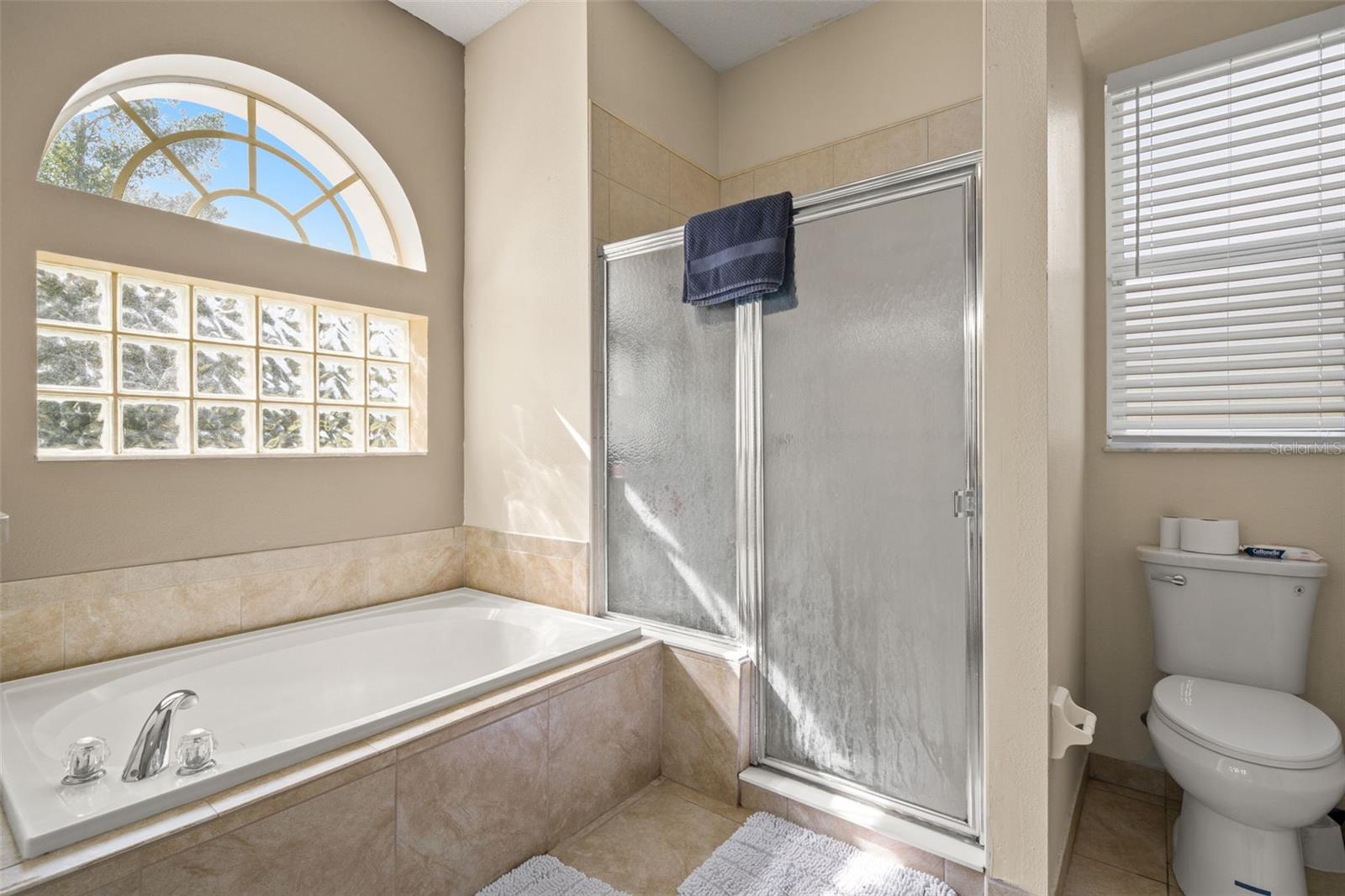 ROYAL HIGHLANDS - Residential