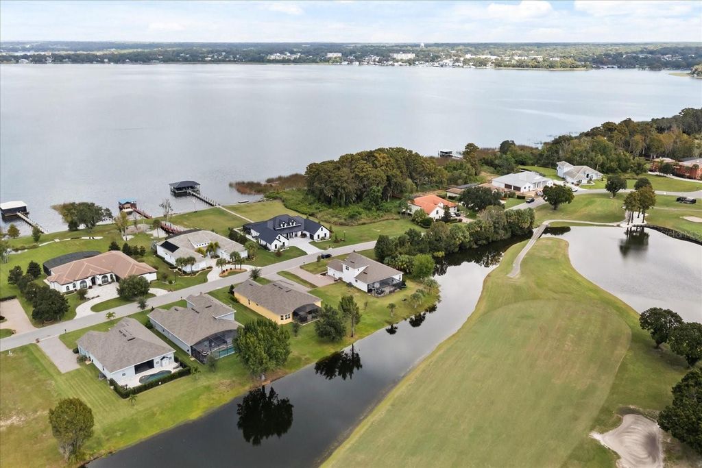 Photo of 30302 Island Club Drive, Tavares, FL 32778 (MLS # G5101843)