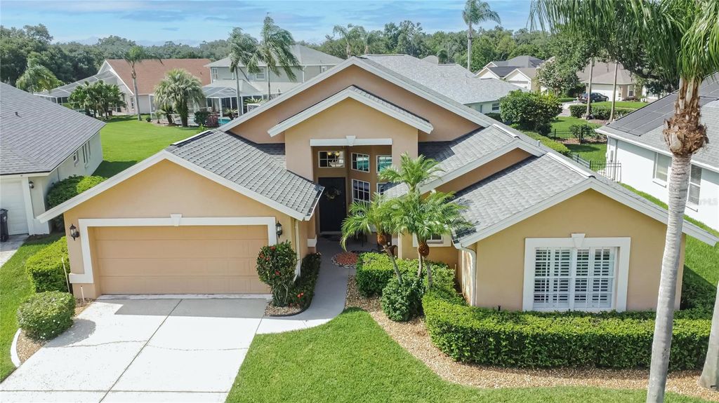 Photo of 5303 Cottonwood Tree Circle, Valrico, FL 33596 (MLS # TB8392679)