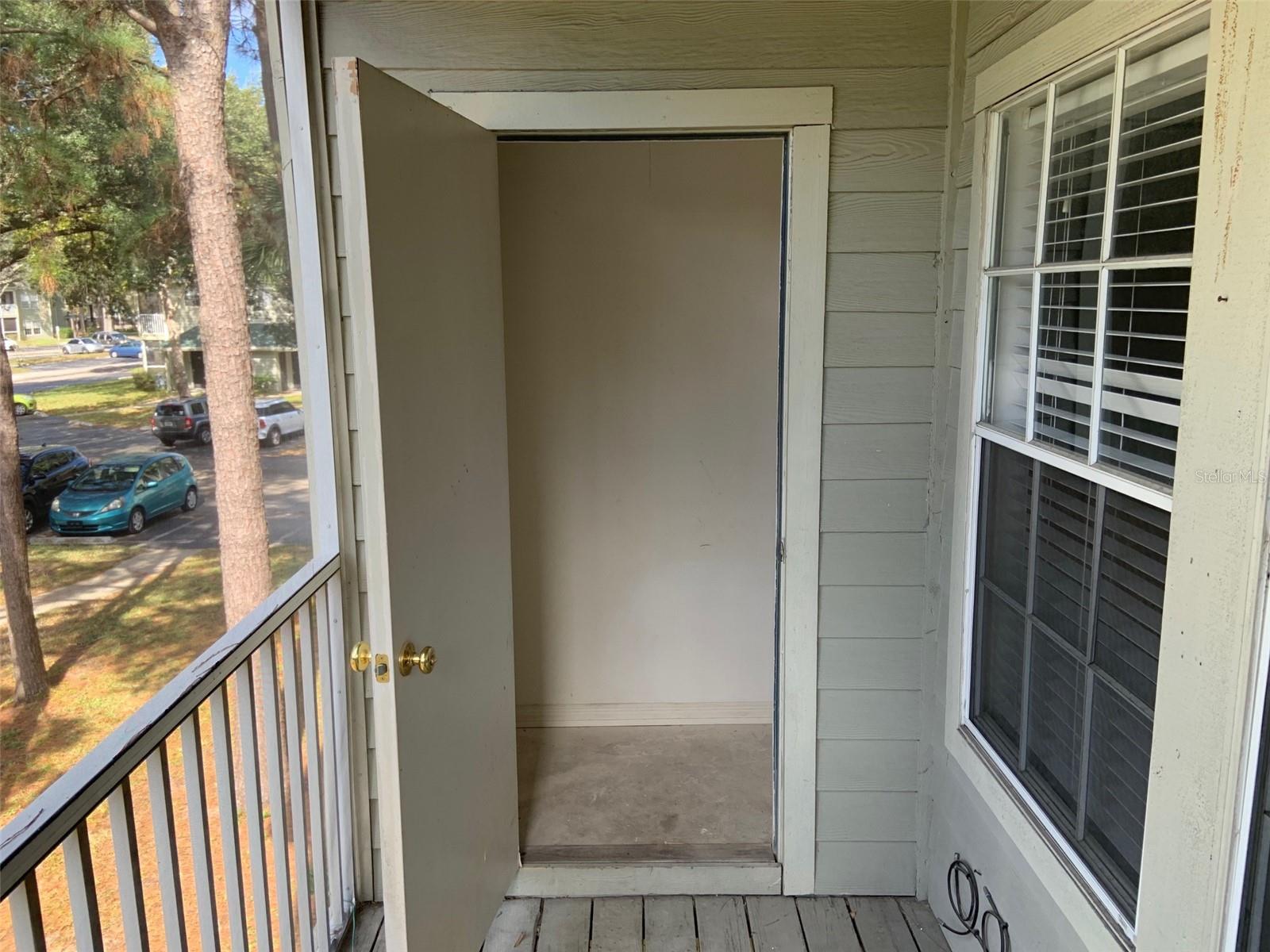 CENTRAL PARK METROWEST CONDO - Residential Lease