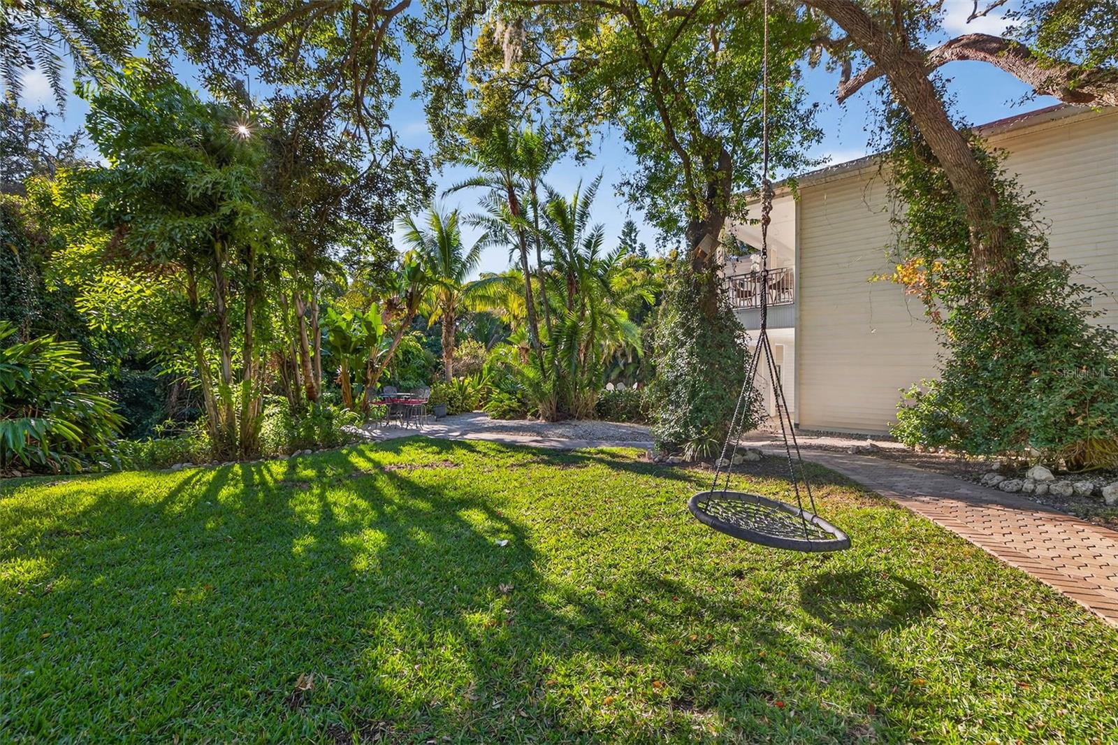 GATEHOUSE WOODS - Residential