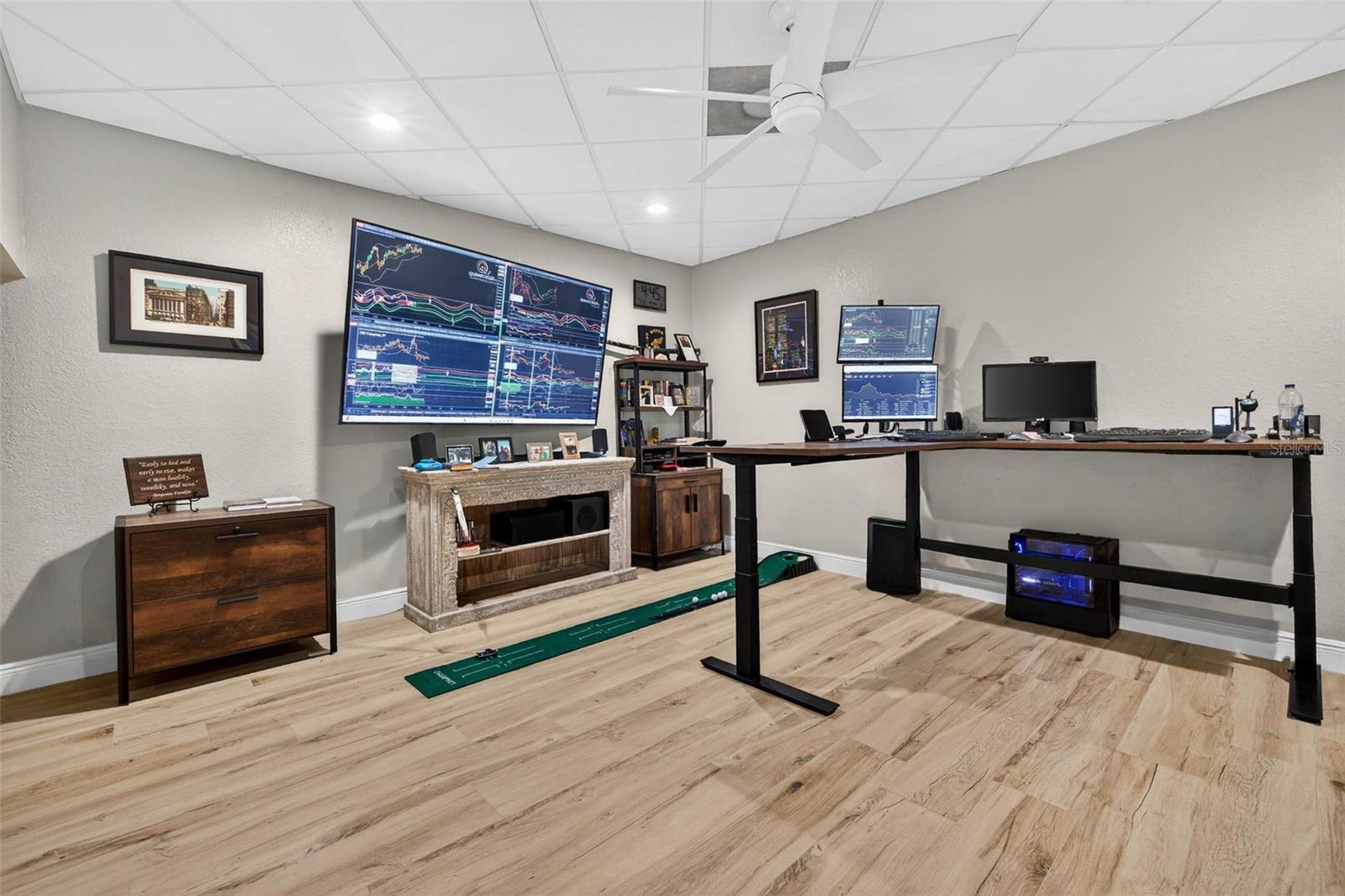 GATEHOUSE WOODS - Residential