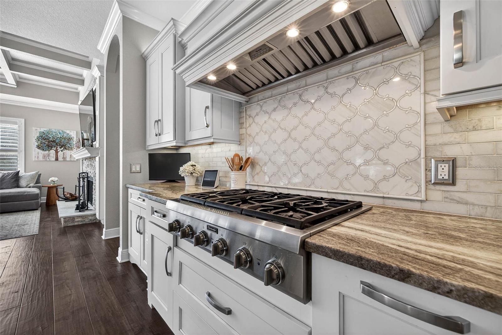 GATEHOUSE WOODS - Residential