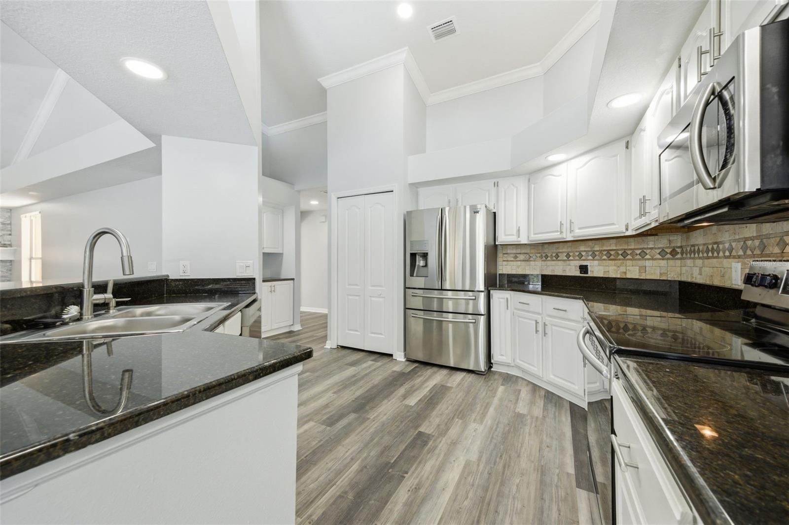 504 STRATFIELD DRIVE