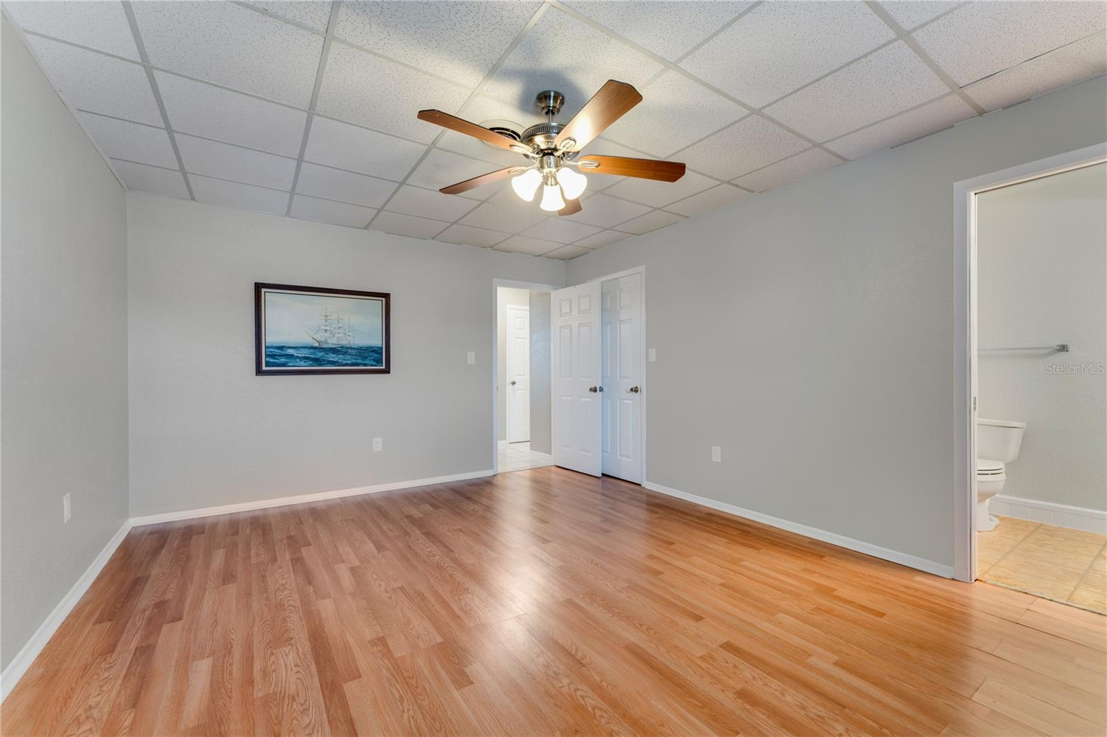 PLAZA VIEW APTS UN 01 - Residential