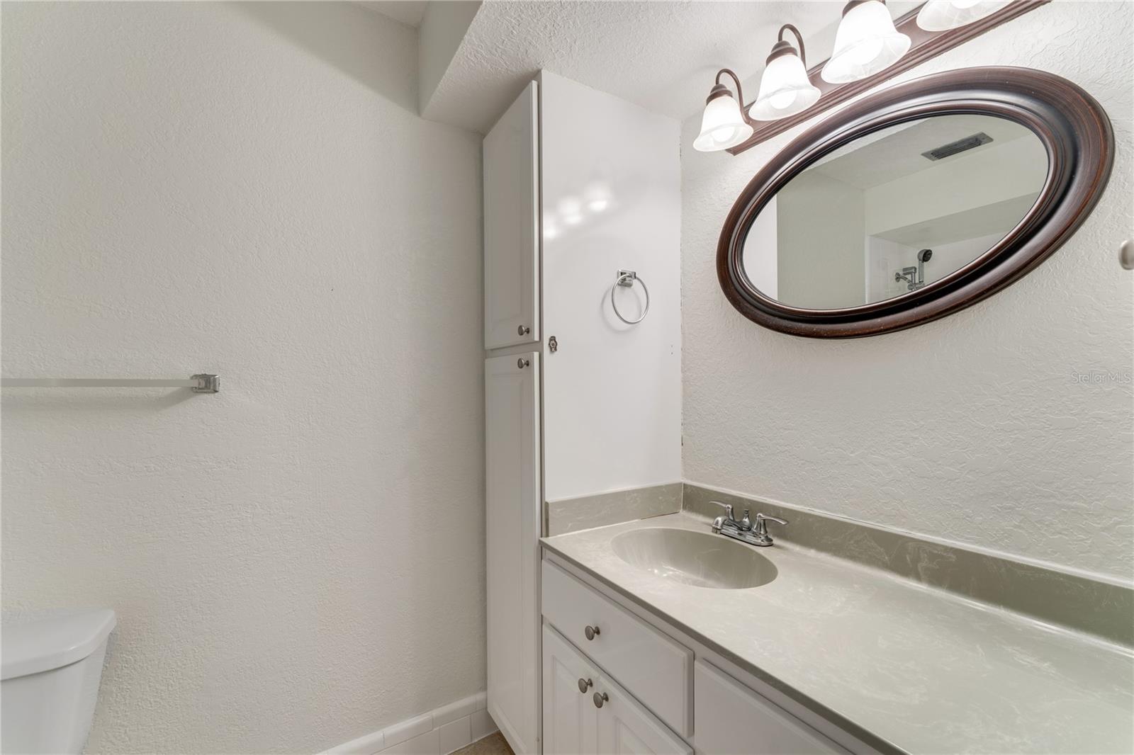 PLAZA VIEW APTS UN 01 - Residential