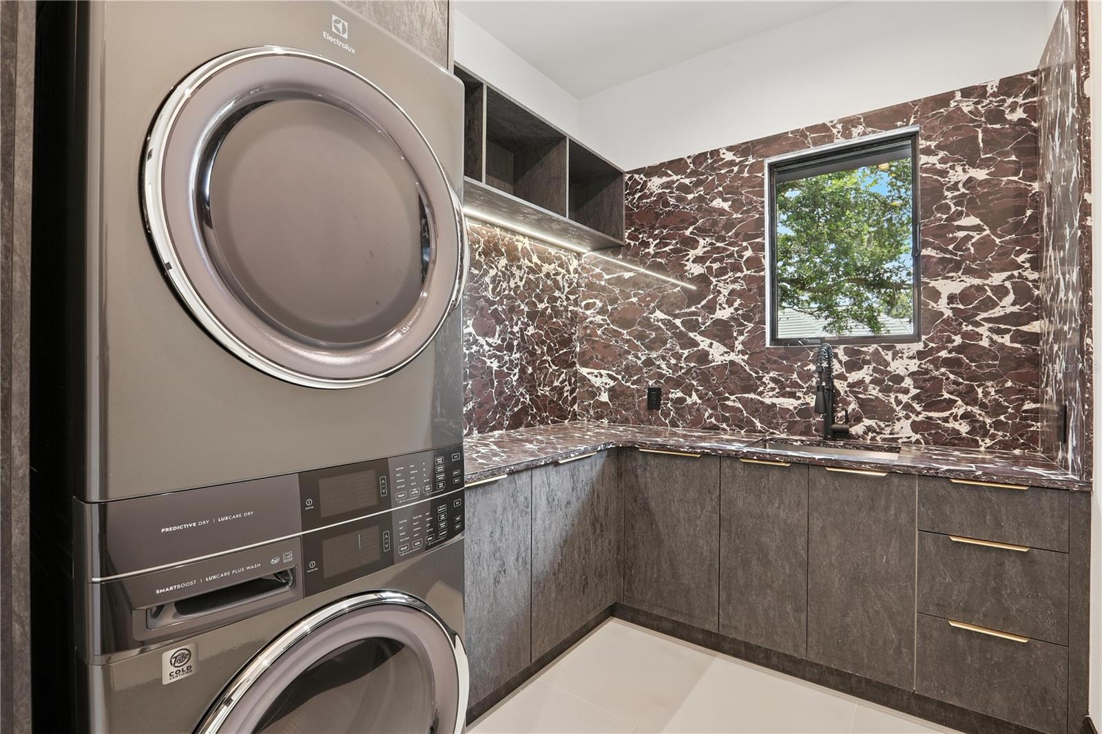 ISLEWORTH - Residential