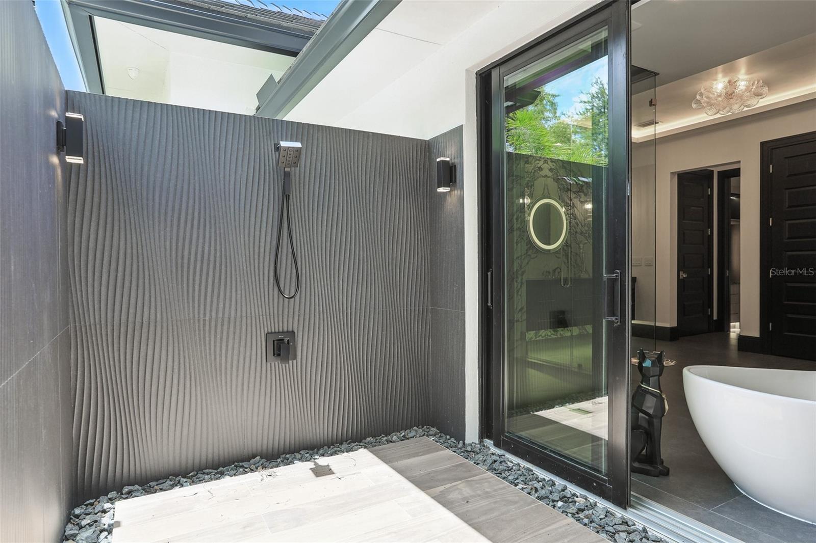 ISLEWORTH - Residential