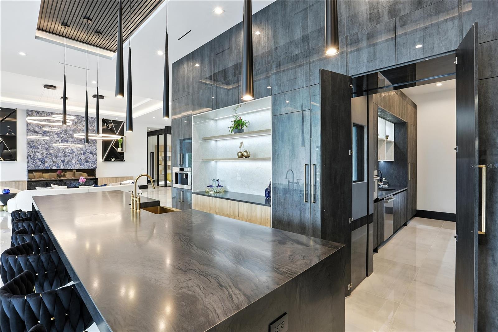 ISLEWORTH - Residential