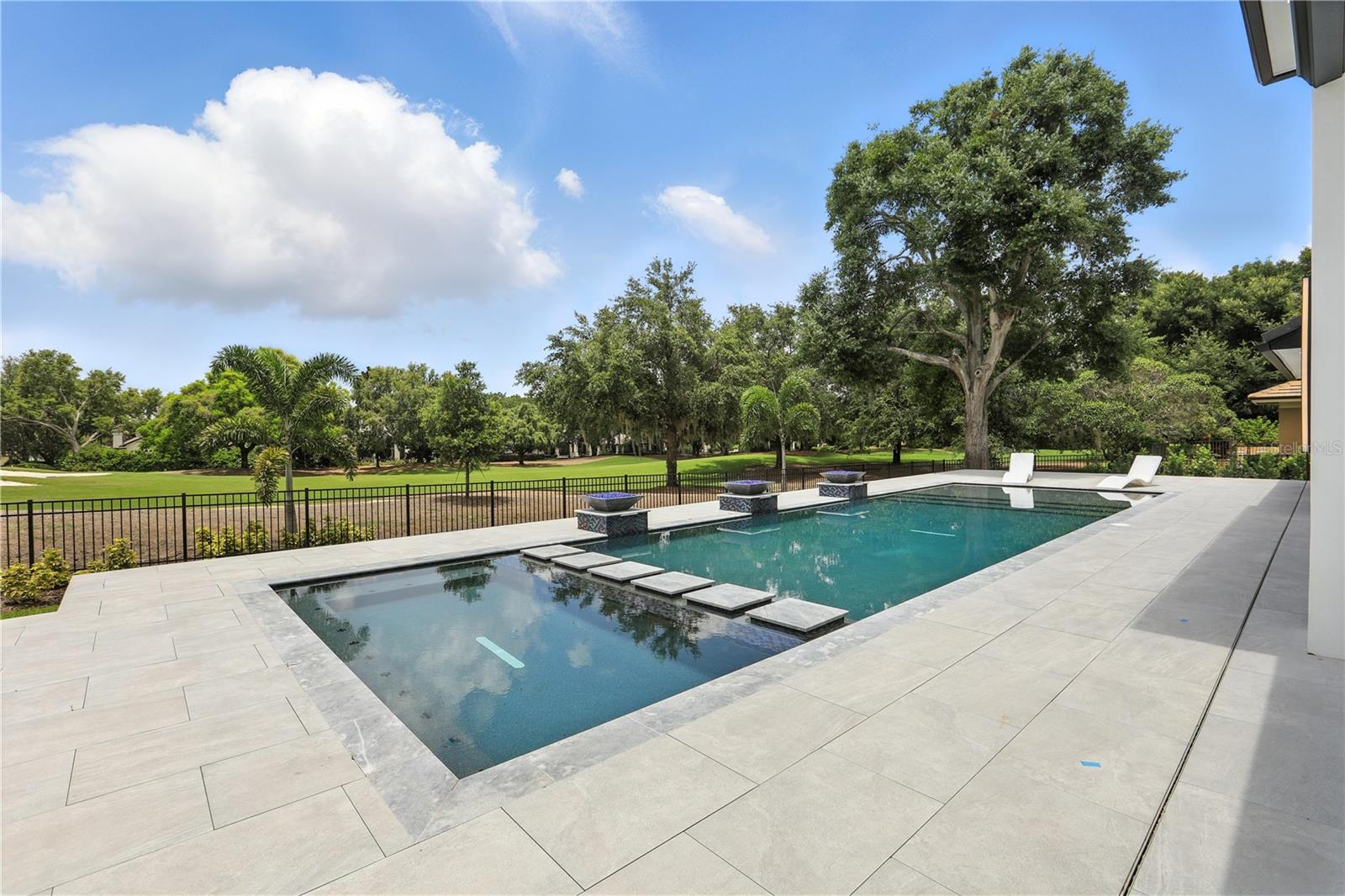 ISLEWORTH - Residential