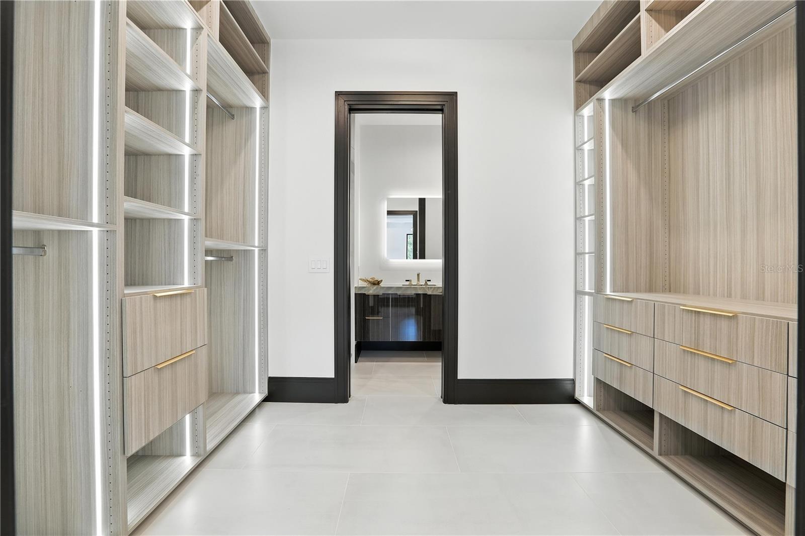 ISLEWORTH - Residential